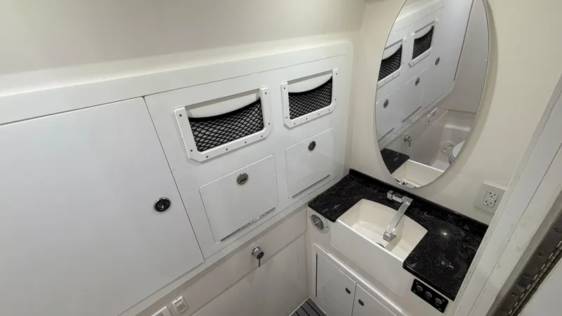 Slide: The Image of Fountain 43 SCX 2024 - 86