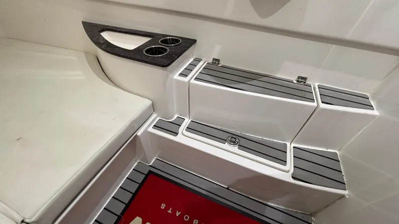 Slide: The Image of Fountain 43 SCX 2024 - 95