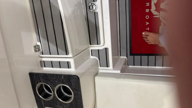 Slide: The Image of Fountain 43 SCX 2024 - 98