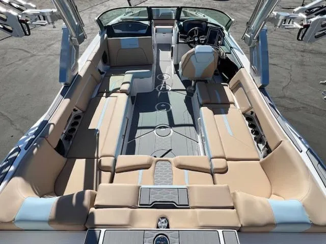 Slide: The Image of MasterCraft X24 2024 - 10