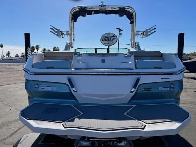 Slide: The Image of MasterCraft X24 2024 - 6