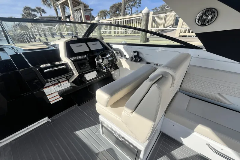 Slide: The Image of Cruisers 34 GLS OB 2025 - 15