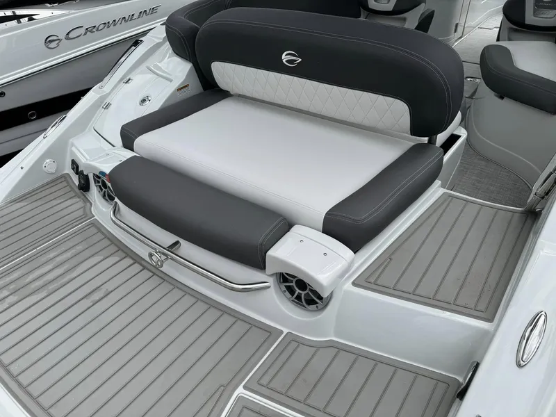 Slide: The Image of Crownline Boats 290 SS 2024 - 19