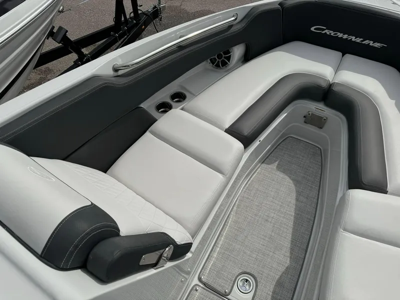 Slide: The Image of Crownline Boats 290 SS 2024 - 26