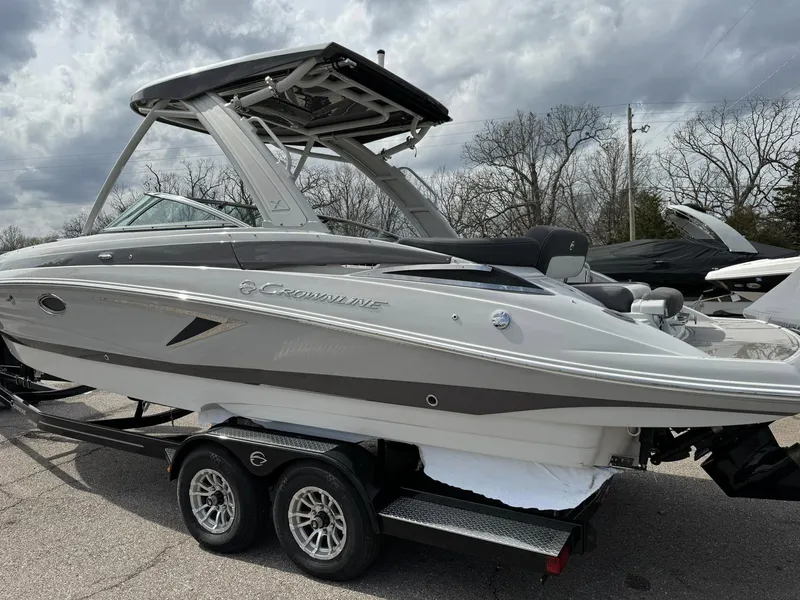 Slide: The Image of Crownline Boats 290 SS 2024 - 5