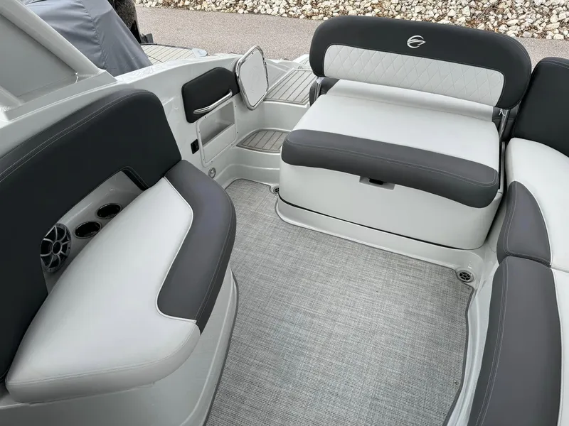 Slide: The Image of Crownline Boats 290 SS 2024 - 7