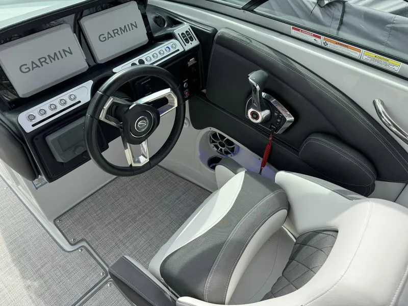 Slide: The Image of Crownline Boats 290 SS 2024 - 9