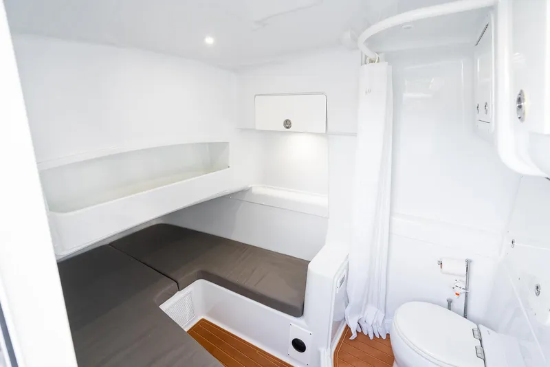 Slide: The Image of Yellowfin 42 Offshore 2022 - 53