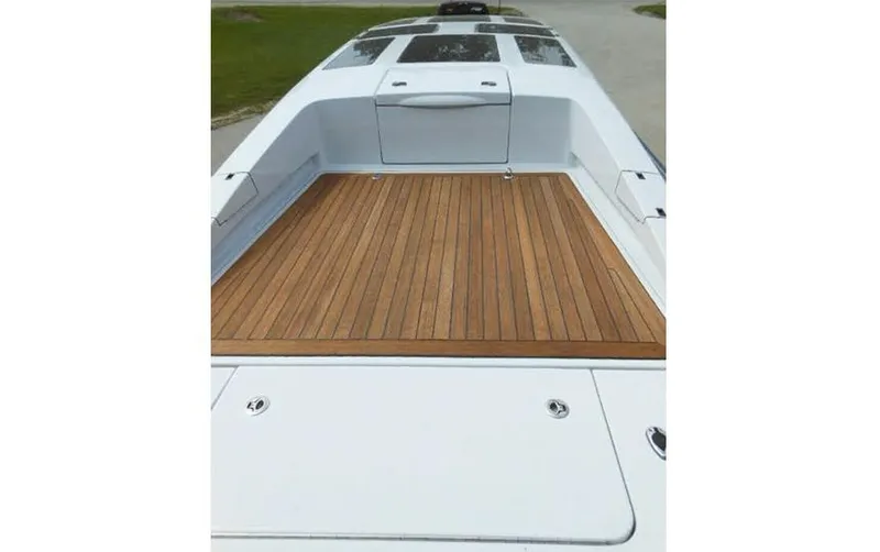 Slide: The Image of Goetz Water Limo Tender 2008 - 13