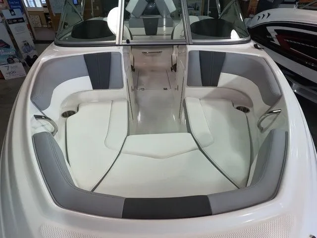 Slide: The Image of Chaparral 19 SSi OB 2024 - 38