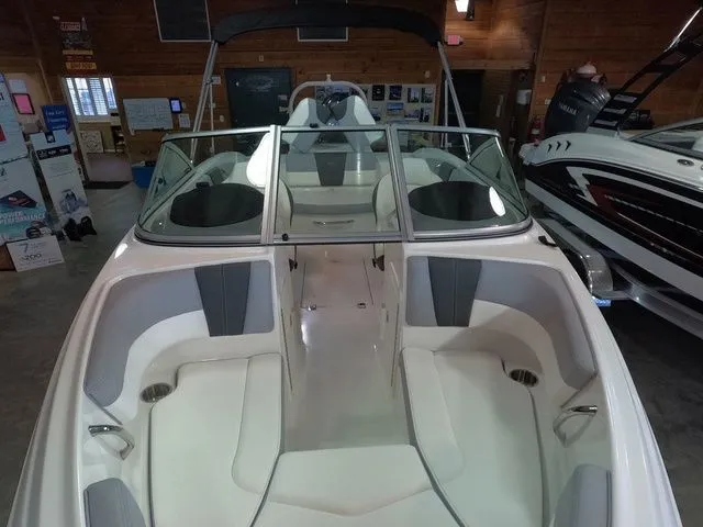 Slide: The Image of Chaparral 19 SSi OB 2024 - 42