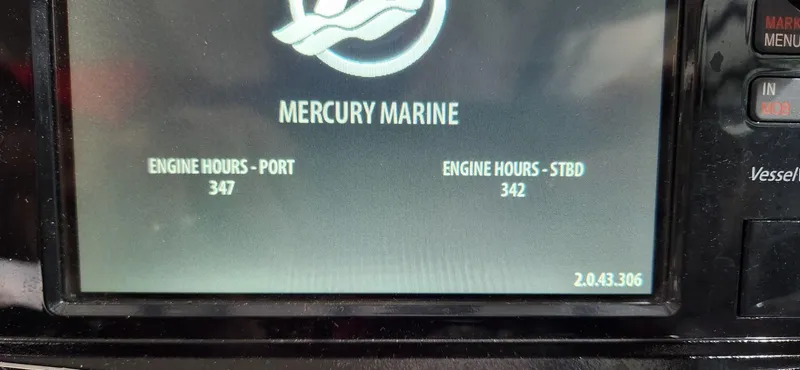Slide: The Image of Mercury Marine engine hours display on 2015 Formula 350 CBR boat. - 19