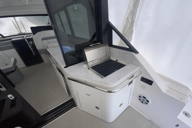 Slide: The Image of Regal 36 Grande Coupe 2022 - 10