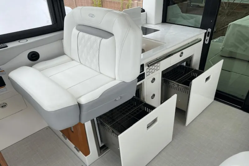 Slide: The Image of Regal 36 Grande Coupe 2022 - 19