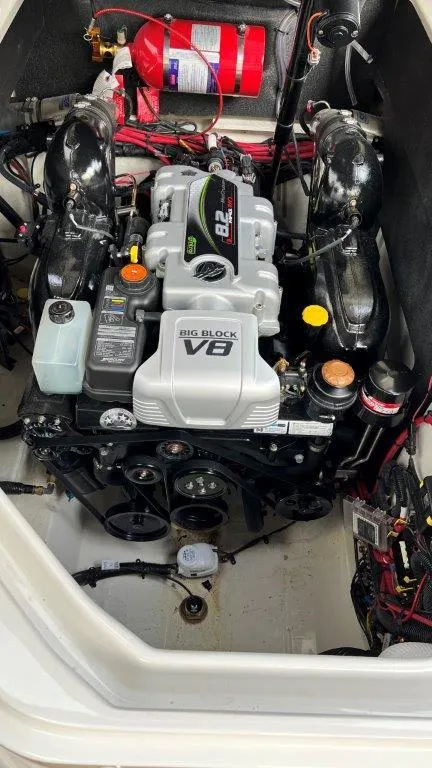 Slide: The Image of Engine compartment of 2022 Sea Ray SLX 280 with Big Block V8 engine. - 16