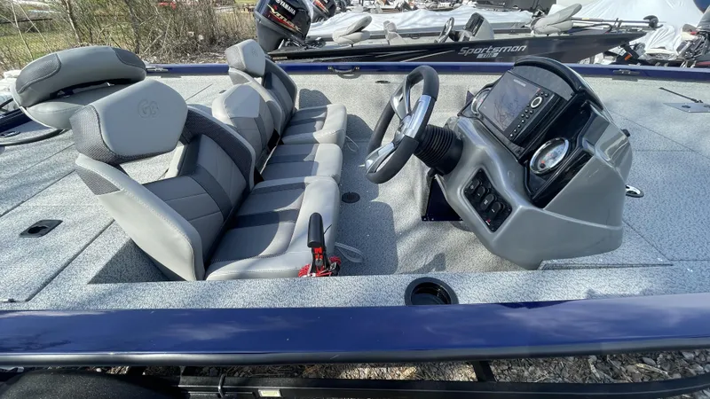 Slide: The Image of G3 Sportsman 1810SC Vinyl 2024 - 11