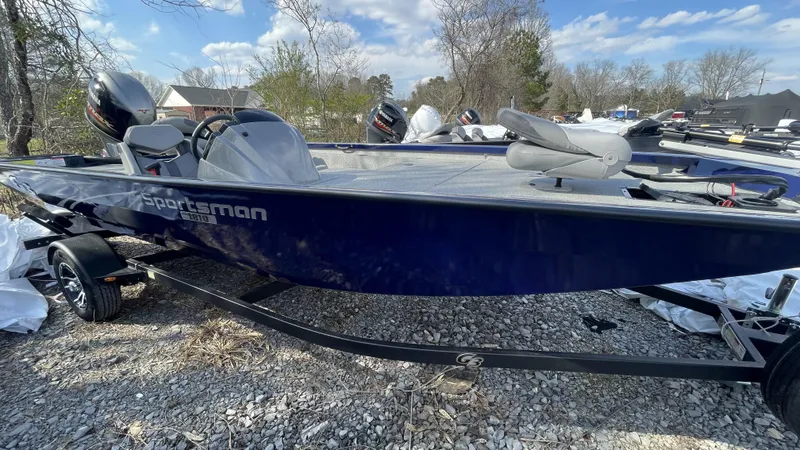 Slide: The Image of G3 Sportsman 1810SC Vinyl 2024 - 3