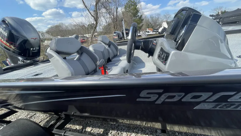 Slide: The Image of G3 Sportsman 1810SC Vinyl 2024 - 1