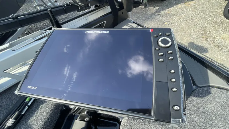 Slide: The Image of Falcon F205 2024 - 18