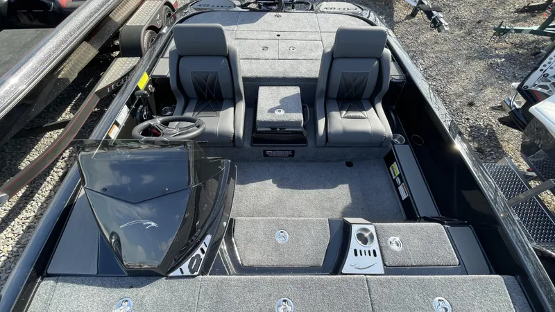 Slide: The Image of Falcon F205 2024 - 19