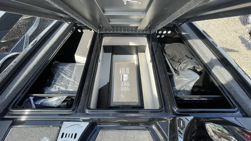 Slide: The Image of Falcon F205 2024 - 5