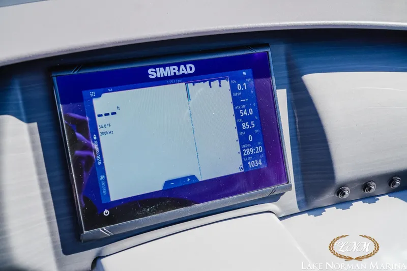 Slide: The Image of 2023 Bennington 24LXSB Simrad display at Lake Norman Marina. - 10