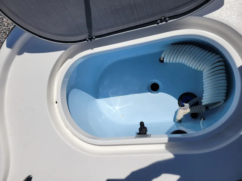 Slide: The Image of Livewell compartment of a 2022 Turner Boatworks 2500 VS boat. - 17