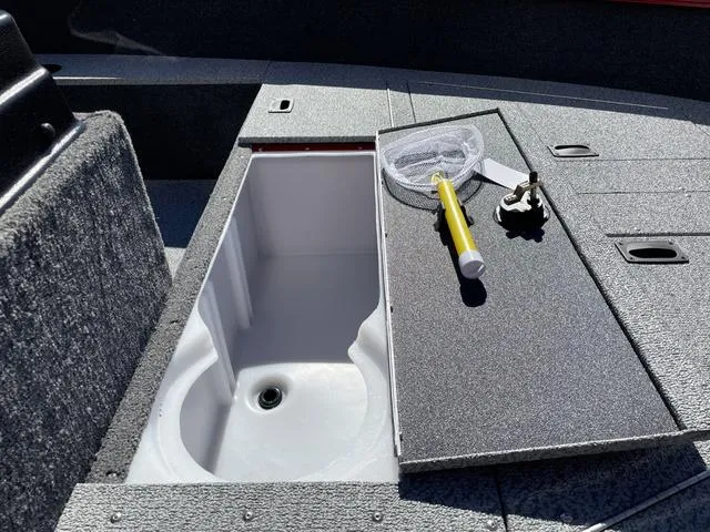 Slide: The Image of Lund 1650 Angler SS 2024 - 14