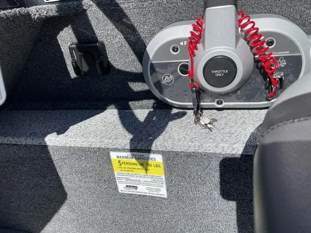 Slide: The Image of Lund 1650 Angler SS 2024 - 18