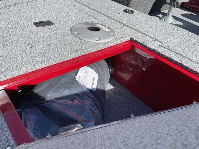 Slide: The Image of Lund 1650 Angler SS 2024 - 13