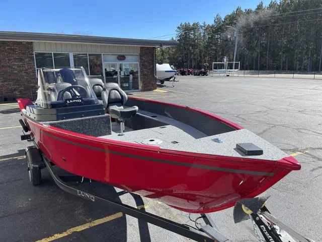 Slide: The Image of Lund 1650 Angler SS 2024 - 5