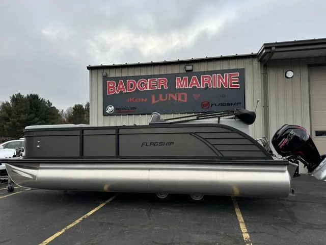 The Image of Flagship D22U 2023 - 1