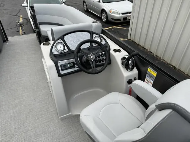 Slide: The Image of Flagship D22U 2023 - 15