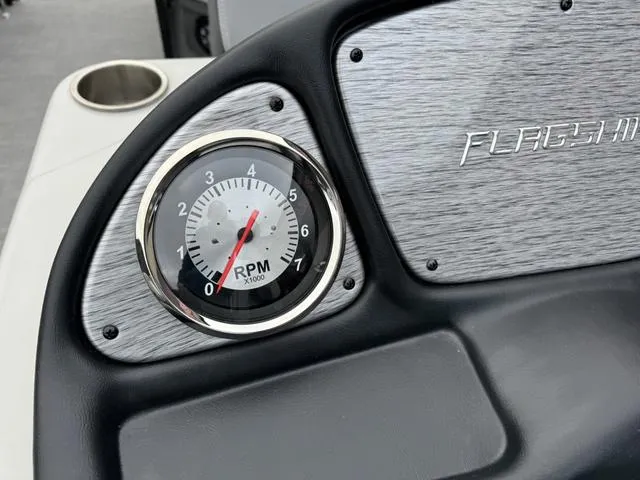 Slide: The Image of Flagship D22U 2023 - 18