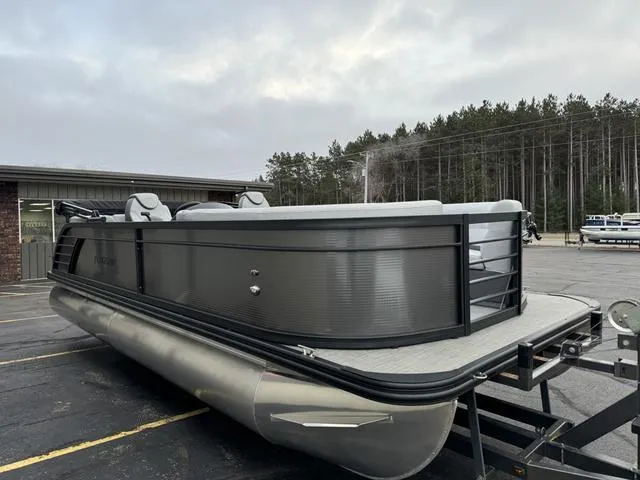 Slide: The Image of Flagship D22U 2023 - 5