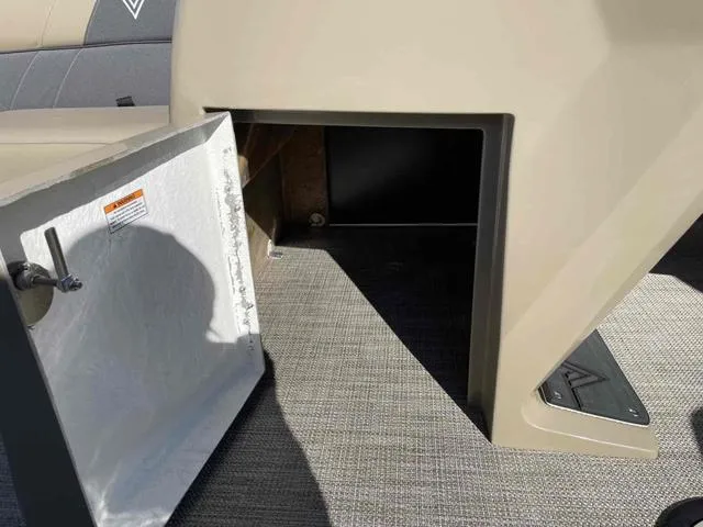 Slide: The Image of Viaggio X22S-TRITOON 2024 - 22