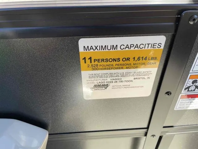 Slide: The Image of Viaggio X22S-TRITOON 2024 - 23