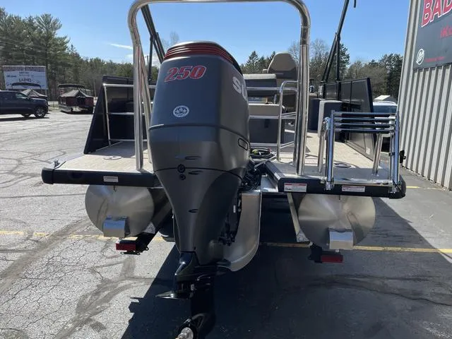 Slide: The Image of Viaggio X22S-TRITOON 2024 - 8