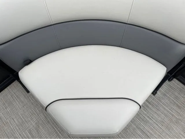 Slide: The Image of Viaggio Lago V-U 16U 2024 - 13