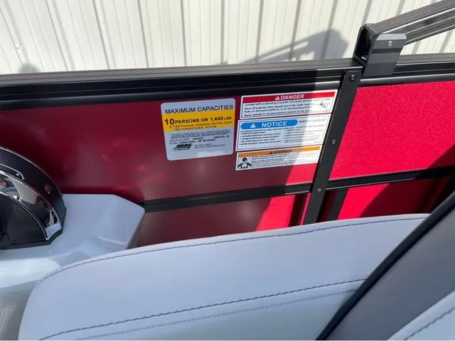 Slide: The Image of Viaggio V22U 2024 - 16