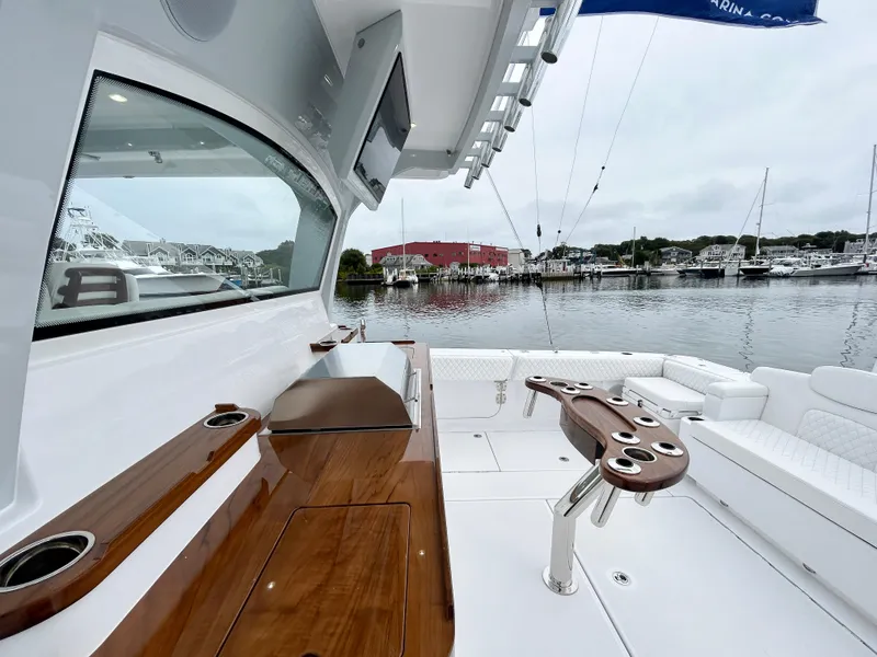 Slide: The Image of HCB 48 Campeon 2025 - 53