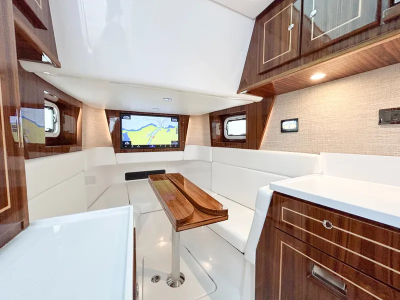 Slide: The Image of HCB 48 Campeon 2025 - 61