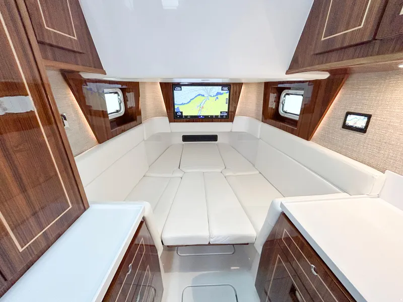 Slide: The Image of HCB 48 Campeon 2025 - 63