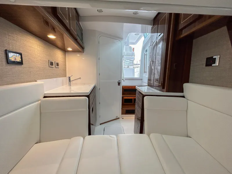 Slide: The Image of HCB 48 Campeon 2025 - 65