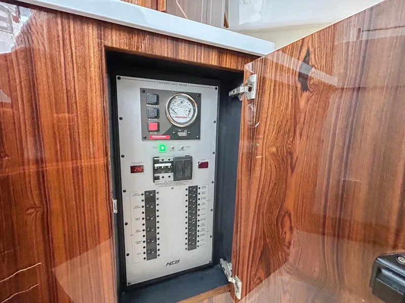 Slide: The Image of HCB 48 Campeon 2025 - 73