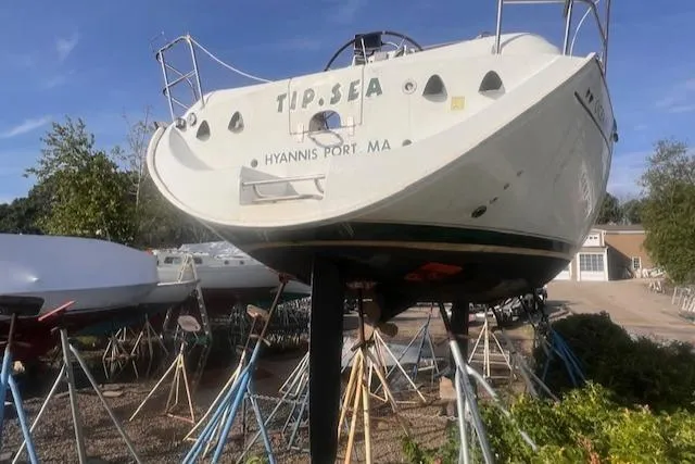 Slide: The Image of 1995 Beneteau Oceanis 351 sailboat on stands at Hyannis Port, MA. - 25