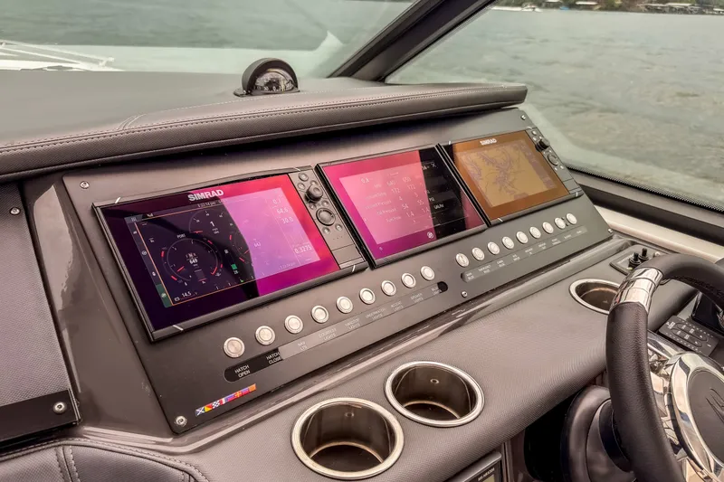 Slide: The Image of Dashboard of 2022 Monterey 378SS Super Sport with advanced navigation displays. - 15