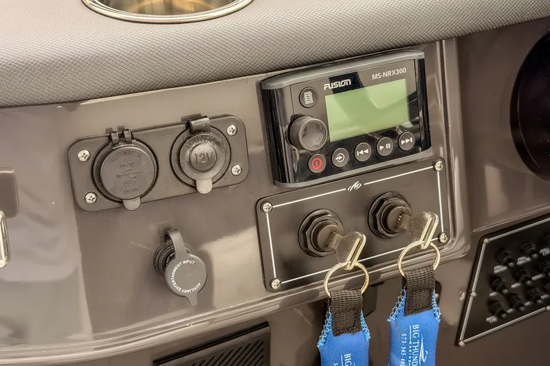 Slide: The Image of Dashboard of 2022 Monterey 378SS Super Sport with controls and Fusion MS-NRX300 stereo. - 35