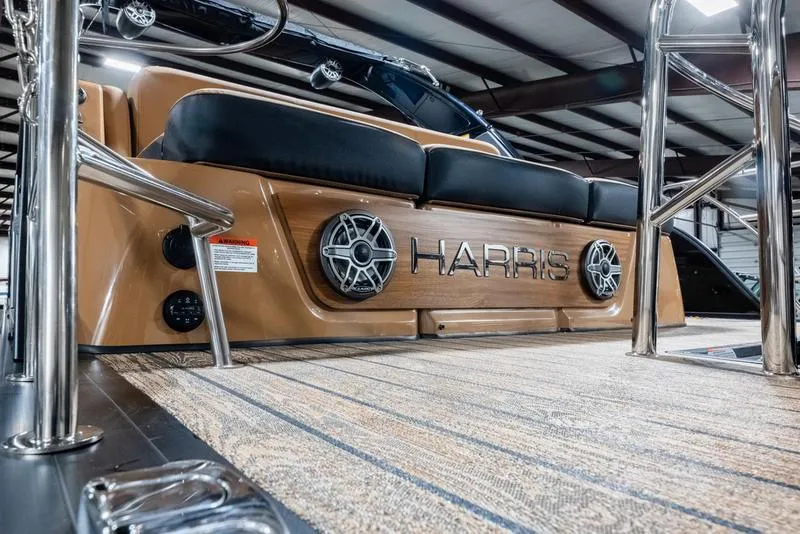 Slide: The Image of Harris Grand Mariner 250 SL 2024 - 35
