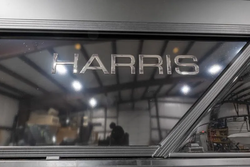 Slide: The Image of Harris Grand Mariner 250 SL 2024 - 36